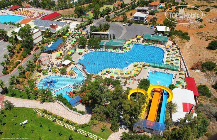 Новые добавленные фото туристов в Aqua Sun Village & Water Park 4*