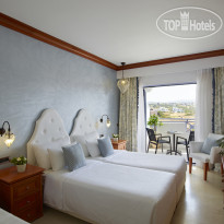 Serita Beach Hotel Triple Room