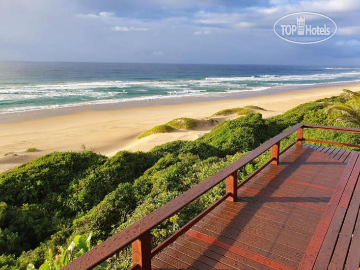 Пляж в Teso Waterfront 