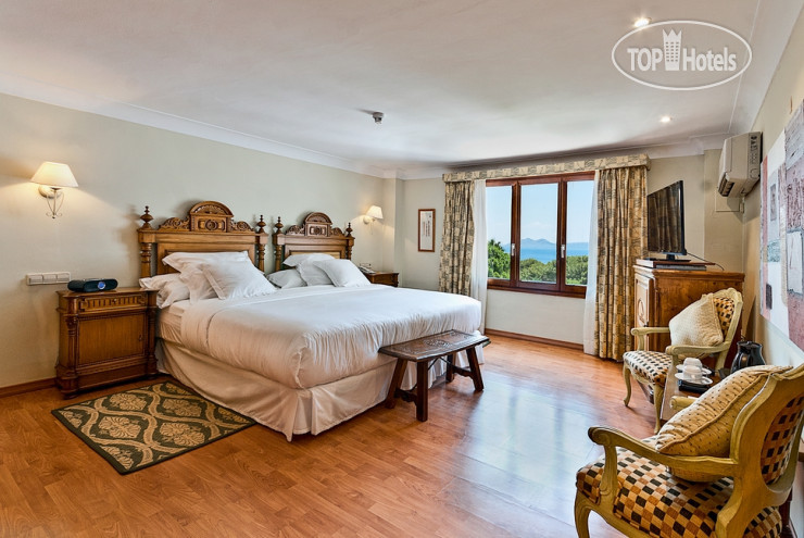 Новые добавленные фото туристов в Formentor, a Royal Hideaway 5*