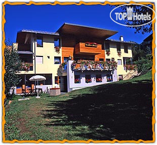 Фотографии отеля  Garni Enrosadira Hotel Vigo di Fassa 3*
