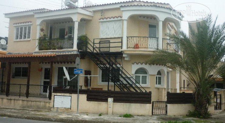 Фотографии отеля  Larnaca Budget Residences 