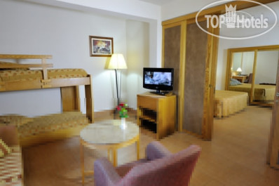 Adams Beach 5* Queen Suite - Фото отеля