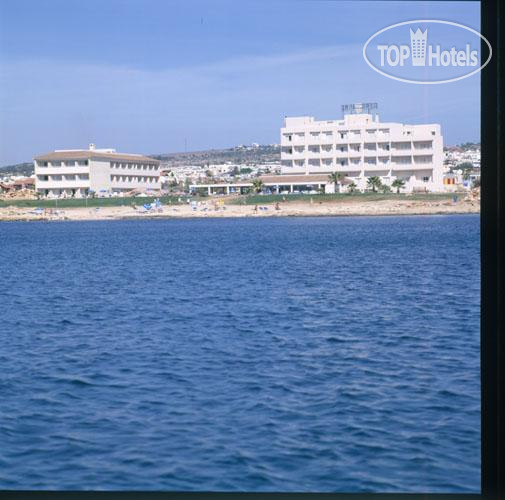 Пляж в Piere Anne Beach Hotel 3*