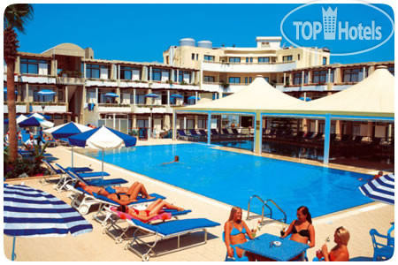 Новые добавленные фото туристов в Limanaki Beach 4*