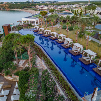 БЕСКРАЙНИЙ БАССЕЙН в Laur Hotels 5*