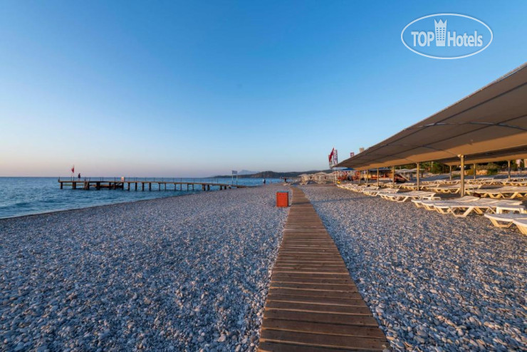 Пляж в Elysso Hotel 2*