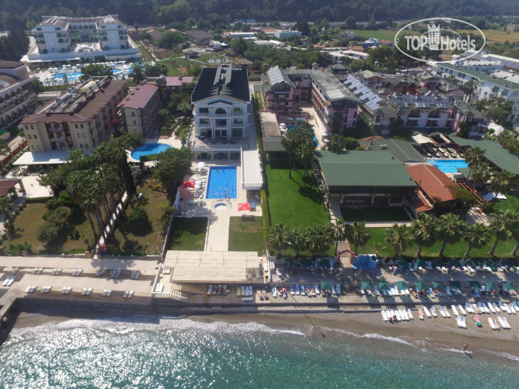 Новые добавленные фото туристов в La Hoya Beach Hotel 4*