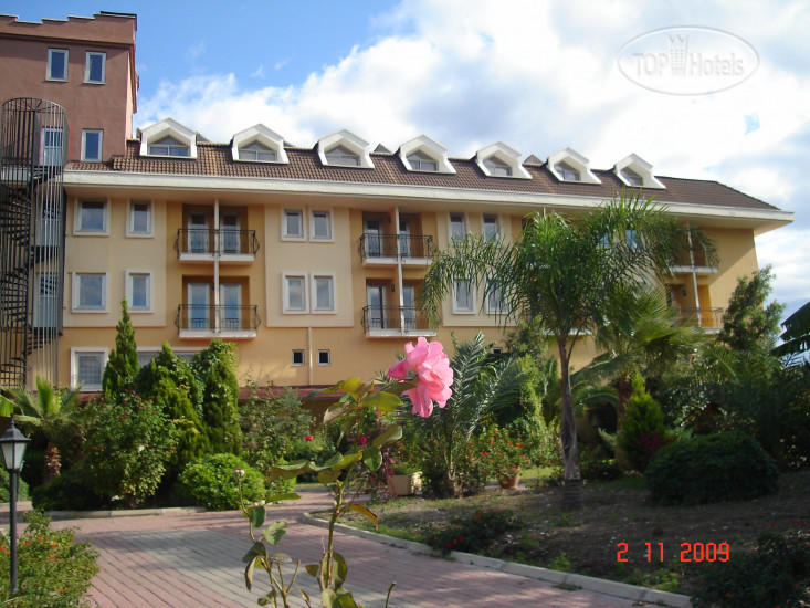 Miramor Garden Resort Hotel  4*