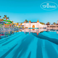 Основной бассейн для  анимационных программ в Belek Beach Resort Hotel 5*