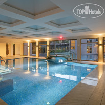 Открытый & Крытый бассейн с гидромассажными установками в Xanadu Resort 5*