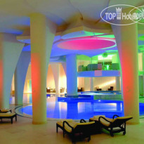 Крытый бассейн в Calista Luxury Resort 5*