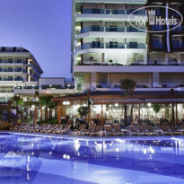 Главный бассейн в Adalya Ocean Deluxe 5*