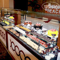 Throne Beach Resort & Spa праздничные блюда