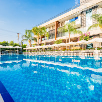 Бассейн для активного - Activity Pool в Calimera Side Resort  5*