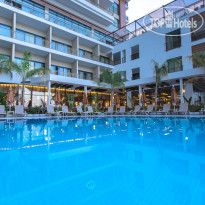 Alexia Resort & Spa Hotel Outdoor pool