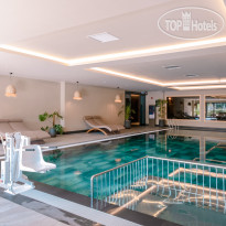 Крытый бассейн (с подогревом) в Liu Resorts 5*