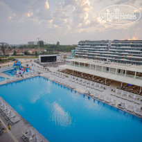 Открытый бассейн в Victory Volare Hotel 5*