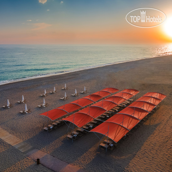 Пляж в Diamond Beach Hotel by White Valley Hotels & Resorts 4*