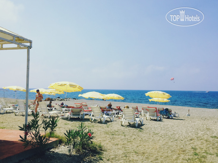 Пляж в De Mare Hotel 3*