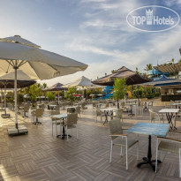 Aria Resort & Spa 5* Pool bar - Фото отеля