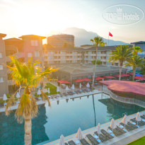 RELAX HAVUZ в Senza Sunset Beach Hotel 4*