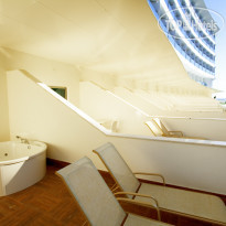Q Premium Resort 5* Jacuzzi Room - Фото отеля