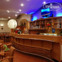 EA Hotel Tosca Lobby bar
