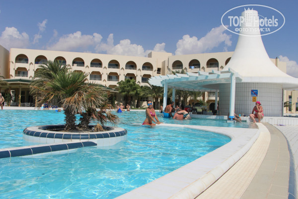 Iberostar Averroes 4* бассейн - Фото отеля