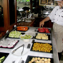 Best Western Phuket Ocean Resort 3* Фруктовый десерт на завтрак в ресторане - Фото отеля