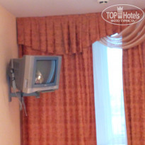 Мон Плезир 2* Телевизор - Фото отеля