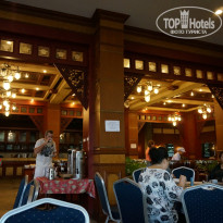 Welcome Jomtien Beach 3* Столовая. За вынос еды - штраф 500 бат. Еда есть всегда: хоть в 6 утра приди, хоть в 9. - Фото отеля