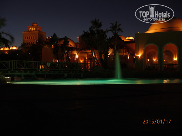 The Grand Makadi Hotel 5* Фонтан в бассейне - Фото отеля