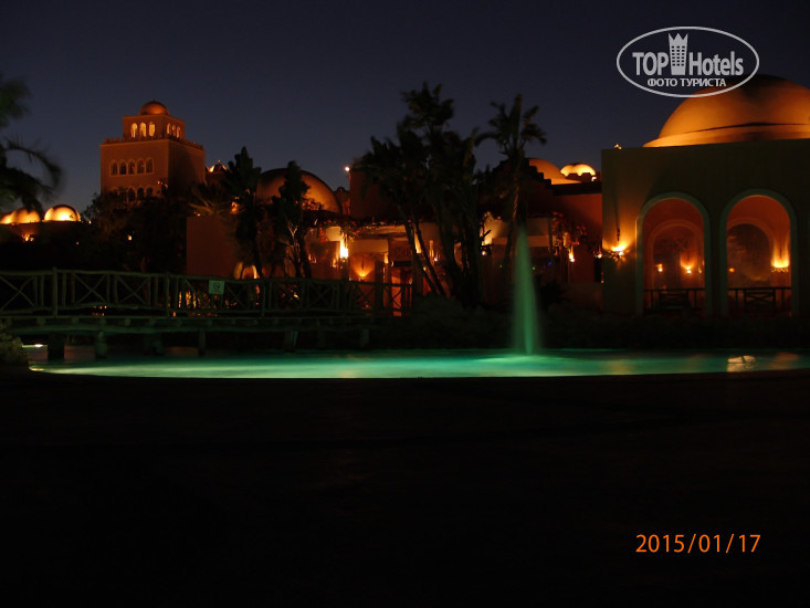 The Grand Makadi Hotel 5* Фонтан в бассейне - Фото отеля