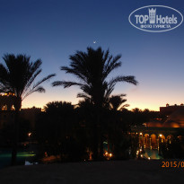 The Grand Makadi Hotel 5* Вид с балкона, месяц над пальмой - Фото отеля