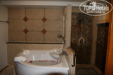 Kata Thani Phuket Beach Resort 5* Гранд Сьют Grand Suite (Thani Wing) - Фото отеля