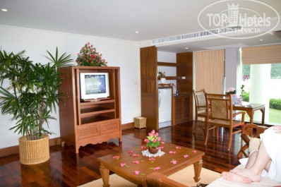 Kata Thani Phuket Beach Resort 5* Свадебная церемония (украшение номера) - Фото отеля