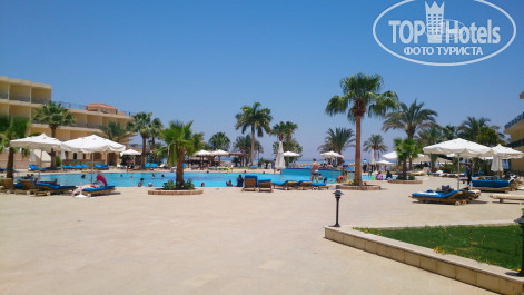 La Playa Resort & Spa 5* Вид на бассейн - Фото отеля