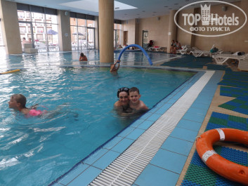 Bridge Resort (Бридж Резорт) 4* В каплюсельном бассейне - Фото отеля