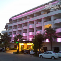 Miarosa Incekum Beach 5* Первый корпус со стороны главного входа - Фото отеля
