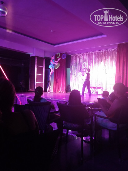 Riu Naiboa 4* Типо цирк.. - Фото отеля