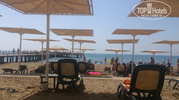 Calista Luxury Resort 5* пляж и зонтики - Фото отеля