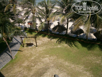 Ocean Star Resort 4* Качели для отдыха прямо возле нашего корпуса - Фото отеля