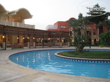 Sharm Grand Plaza Resort 5* Вид на ресторан со стороны бассейнов - Фото отеля