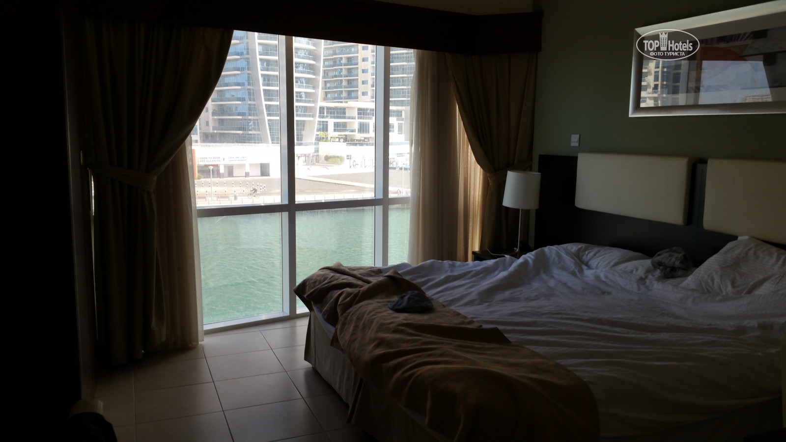 Pearl marina hotel dubai. Pearl Marina Apartments. Отель City Premiere Marina Hotel Apartments. Pearl Marina Hotel пляж.