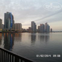 Golden Tulip Sharjah 4* набережная у отеля - Фото отеля