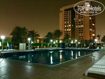 Carlton Sharjah 4* Бассейн - Фото отеля