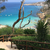 Iris Beach 3* Спуск к Коннос бич через отель Грешиан парк - Фото отеля