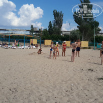 Таврия Пляж. Аниматоры проводят зарядку - Фото отеля