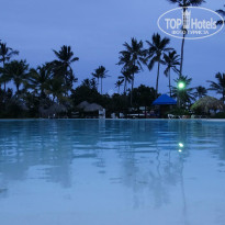 Punta Cana Princess All Suite Resort & Spa 5* Бассейн вечером - Фото отеля